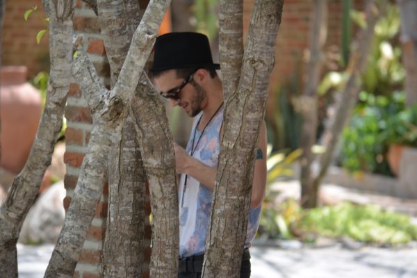 Ligado na internet (Crédito:  Felipe Souto Maior/AgNews)