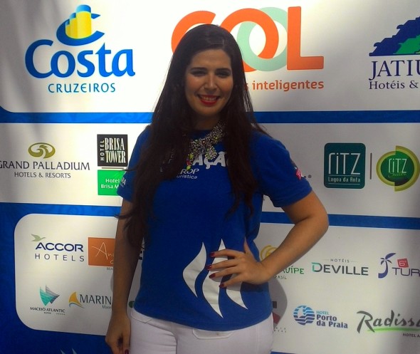 A assistente comercial Tânia Feitosa estava supercontente com o andamento da Feijoada (Crédito: João Xavier)