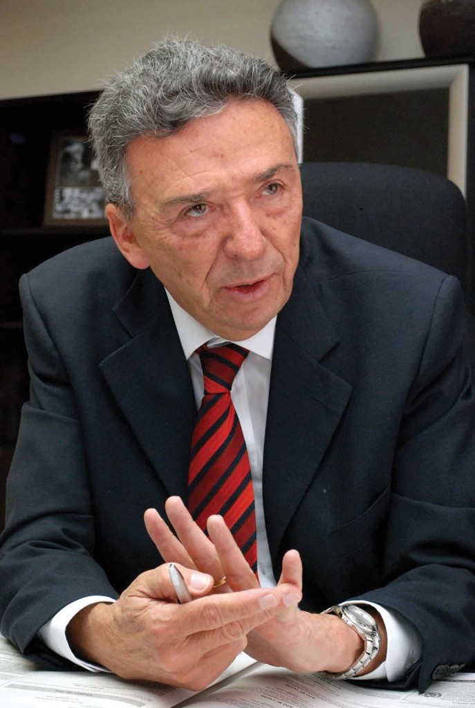 O prefeito de Caruaru também lamentou a morte (Crédito: Divulgação)