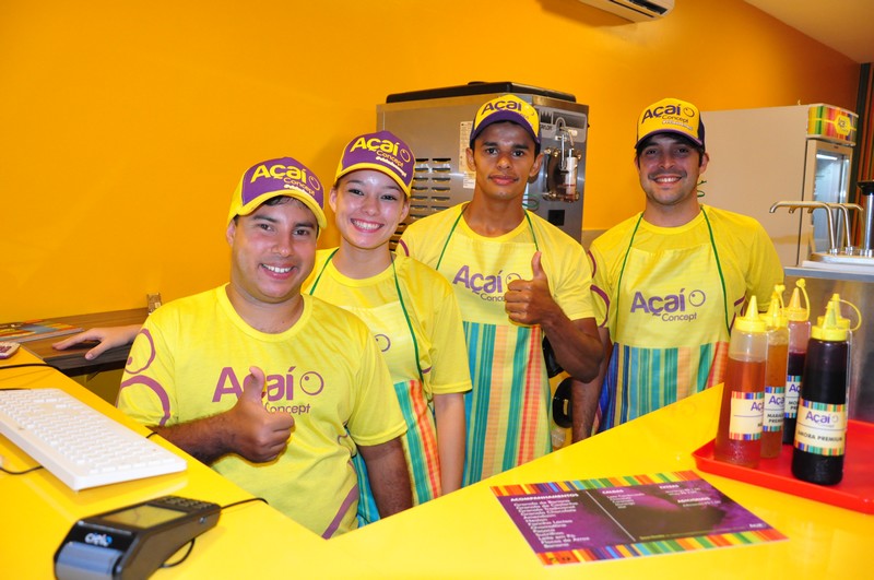 A equipe de atendentes do Açaí Concept (Crédito: Cristiano Britto)