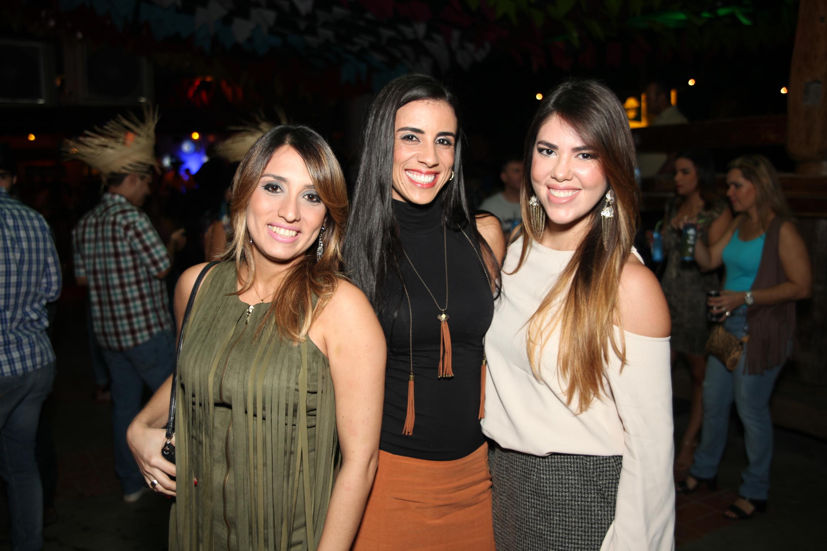 Bruna Cardoso, Juliana Coutinho e Karla Lora (Crédito: Vinícius Ramos/Divulgação) 
