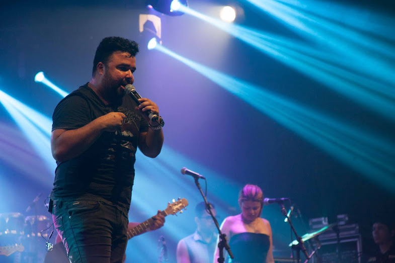 Davi Firma da banda Forró do Firma abriu o evento e não deixou ninguém ficar parado (Crédito: Vito Sormany)