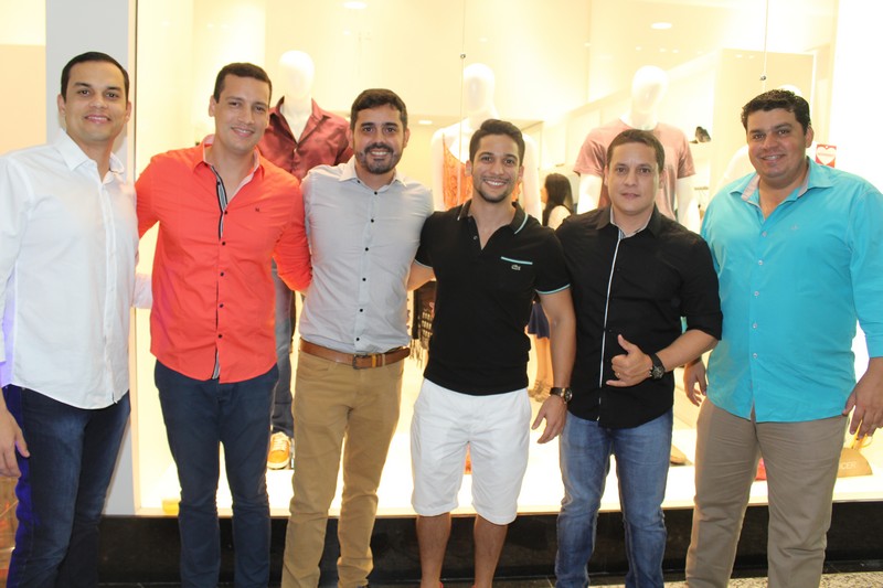 Os amigos Jayme Ancelmo, Thyago Gomes, Emerson Mendonça, Antonio Ancelmo, Júnior Gomes e Orlando Alves (Crédito: Juelayne Gondim)
