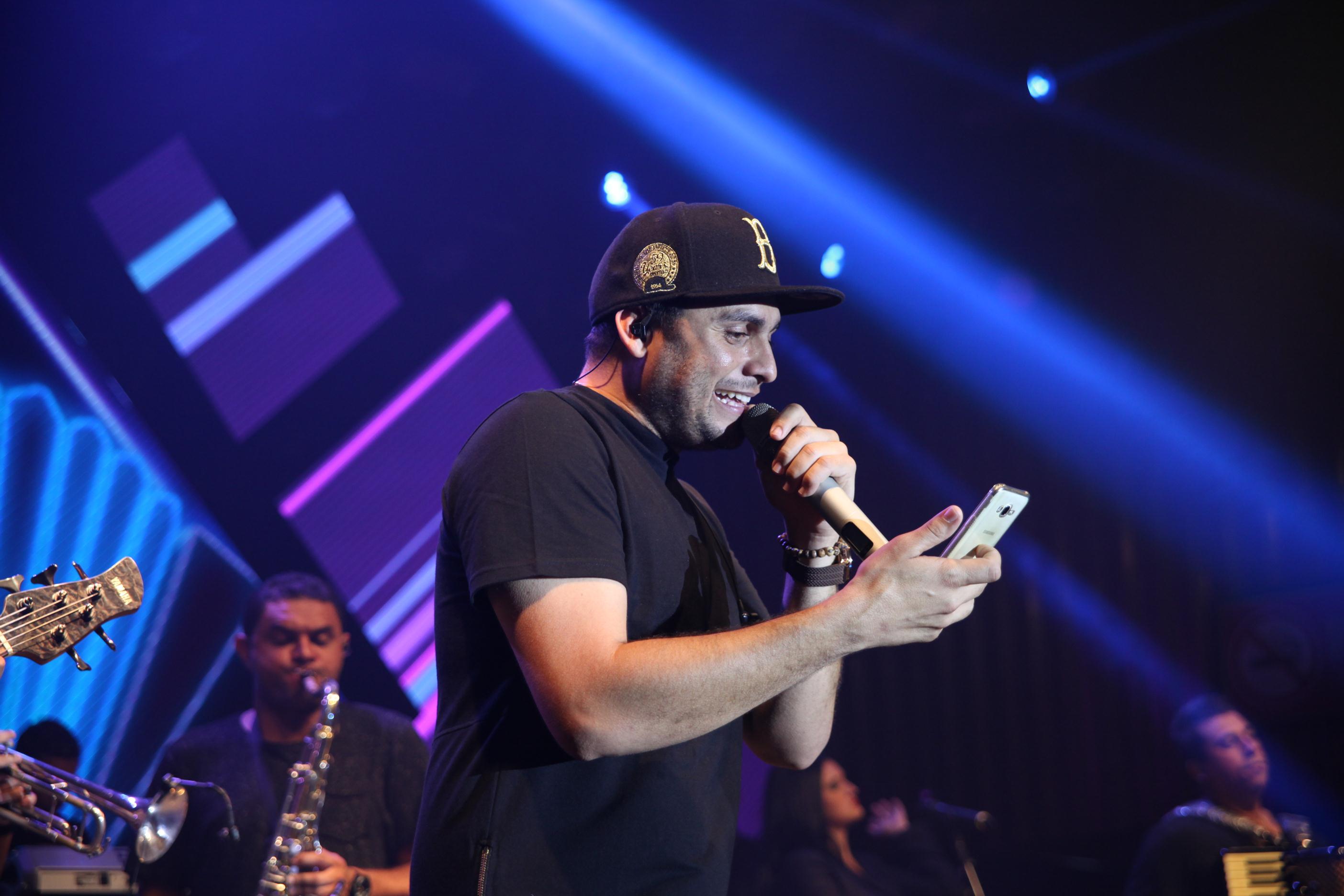 Mano Walter fez um grande show (Crédito: Vinícius Ramos/Divulgação) 