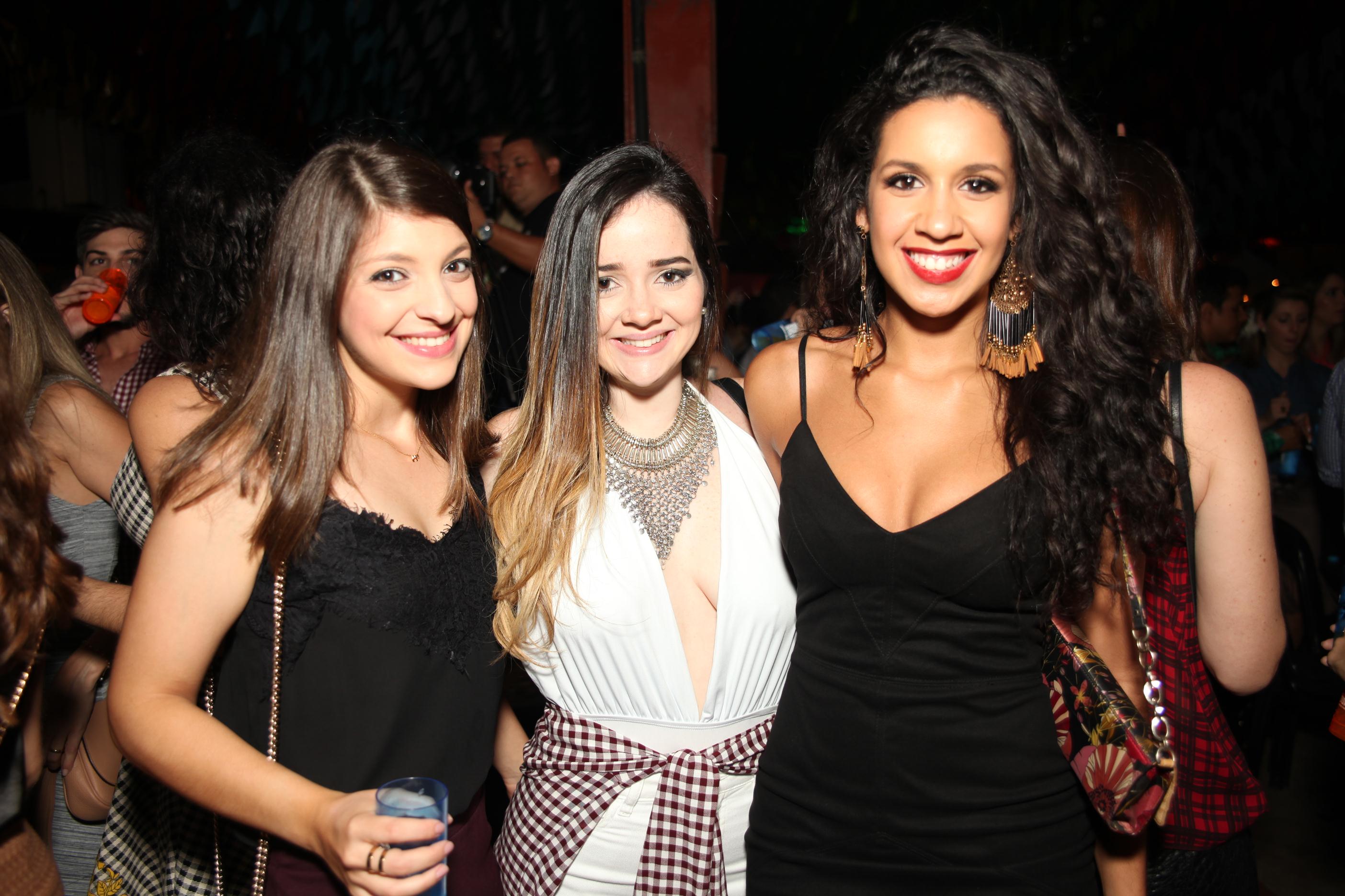Thaís Barreto, Milena Coutinho e Letícia Loureiro (Crédito: Vinícius Ramos/Divulgação) 