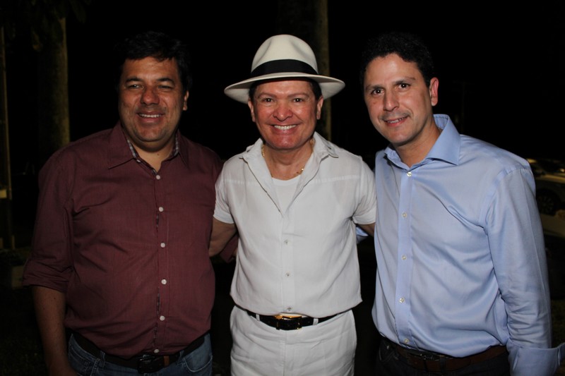 O ministro da Educação Mendonça Filho, Alcymar Monteiro e o deputado Bruno Araújo (Crédito: Juelayne Gondim)