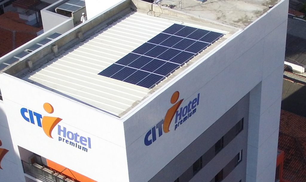 As placas de energia solar (Crédito: Divulgação)