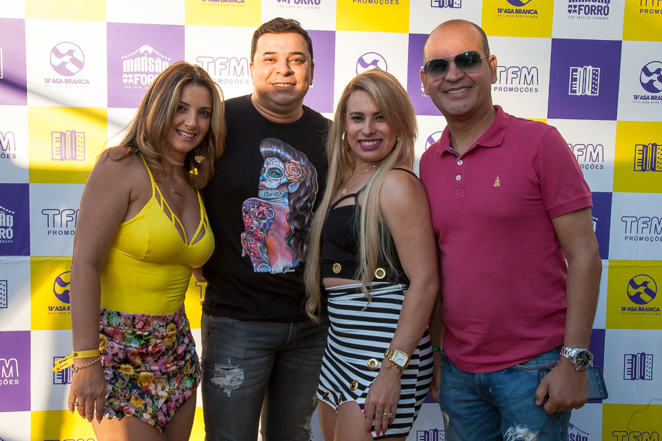 Adriana Azevedo e Renato Barbosa, Edyla Barbosa e Gilvan Florencio (Crédito: Jorge Farias)