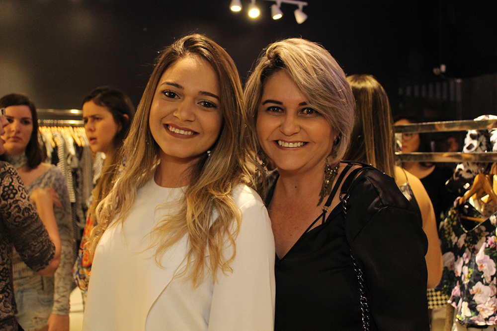 Camila Lôreto e Cida Cardozo (Crédito: Juelayne Gondim)