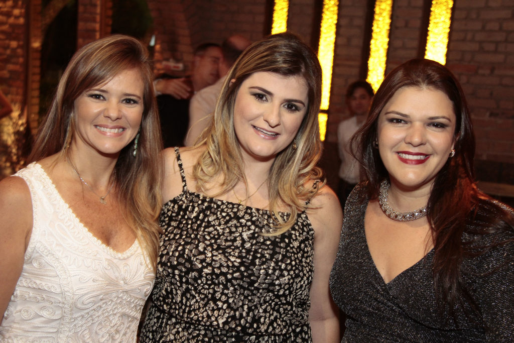 Giuliana Zirpoli, Lorena Pontual e Elza Mendonça (Crédito: Gleyson Ramos)
