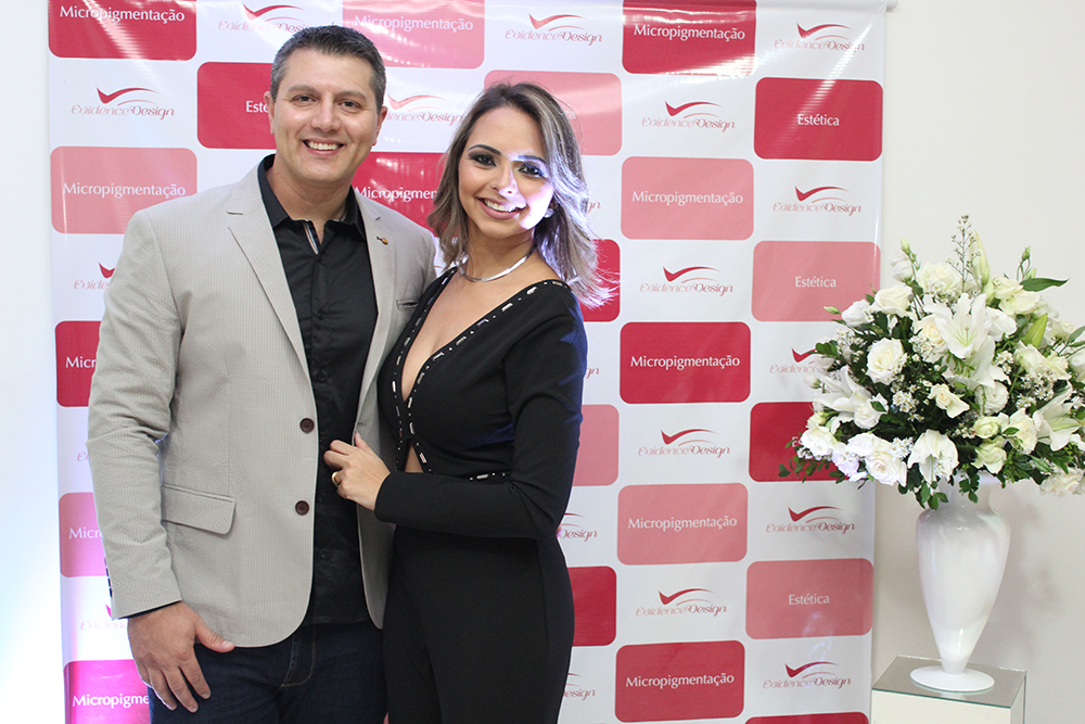 Carla e o sócio e esposo, Marcos Merlo (Crédito: Juelayne Gondim)