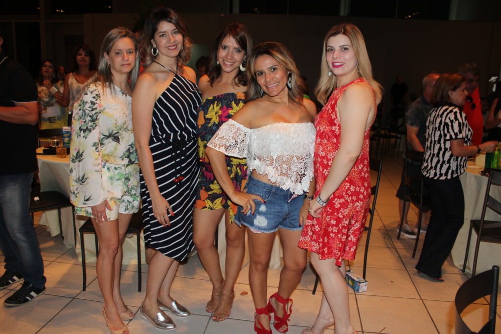 Zilmara Valença, Cibele, Michele, Adriana e Olivia Débora Andrade e Eduardo Araújo (Crédito: Juelayne Gondim)
