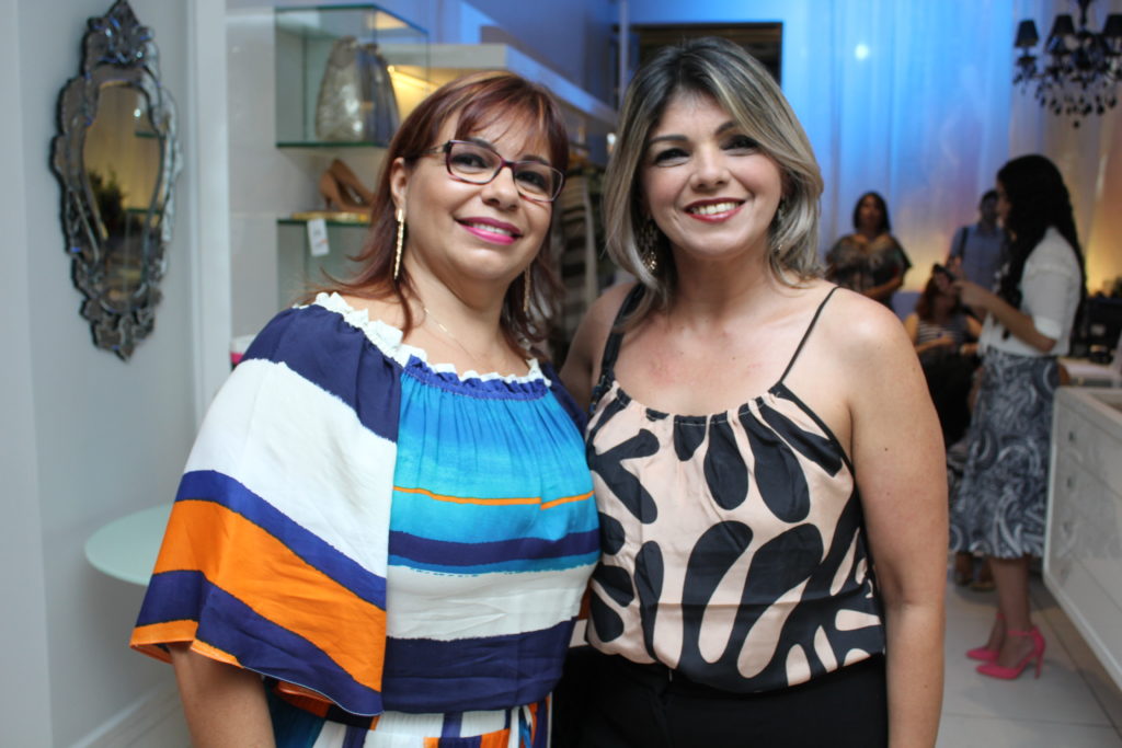 Mônica Vieira e Cida Peixoto (Crédito: Juelayne Gondim)