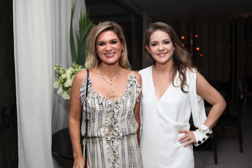 Juliana Santos e Denise Barcelos (Crédito: Vinicius Ramos)