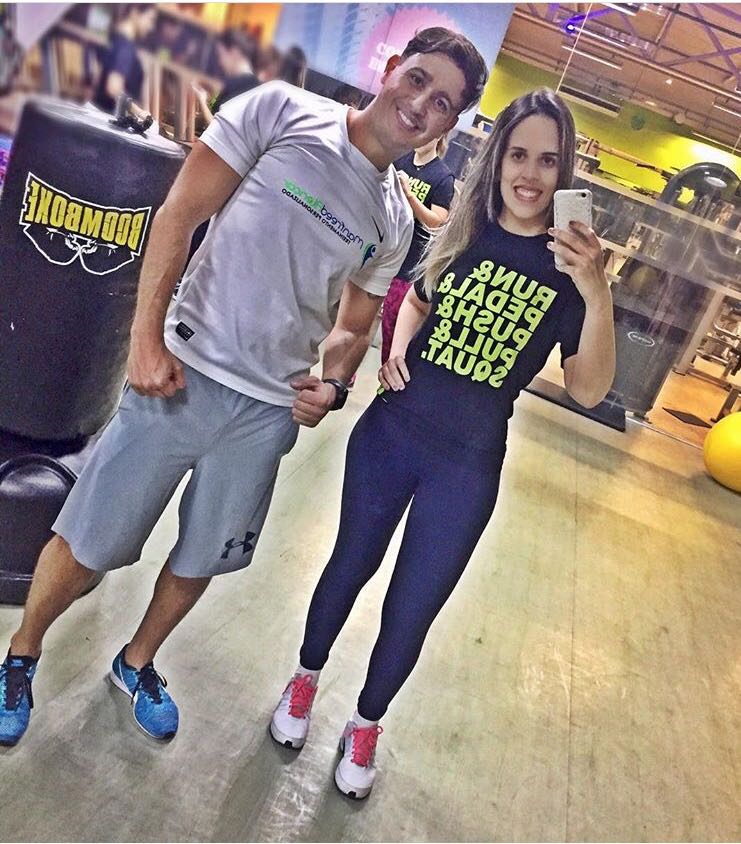 Manfreed com a nutricionista Priscila Lima  (Crédito: Divulgação)