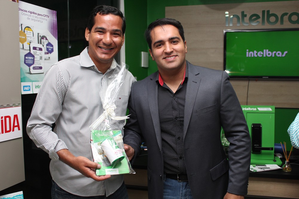 Woody Phillips e Everton Diego (Crédito: Juelayne Gondim)