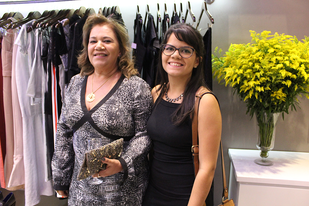 Jane Lúcia e Renata Uly (Crédito: Juelayne Gondim)