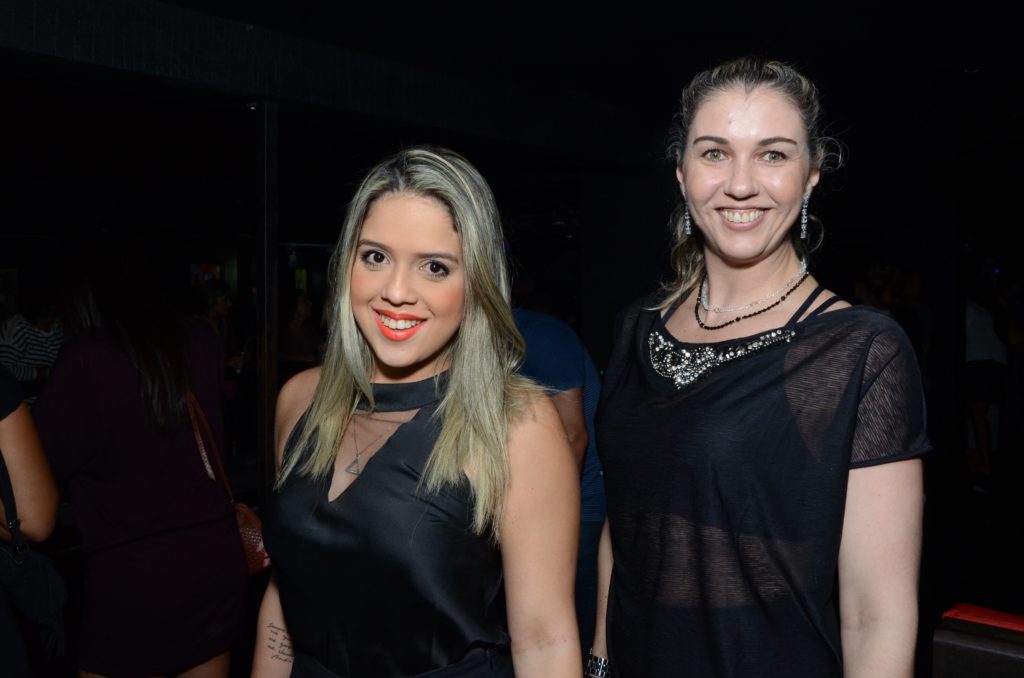 Renata Pessoa e Manuela Meira (Crédito: Gil Alves)