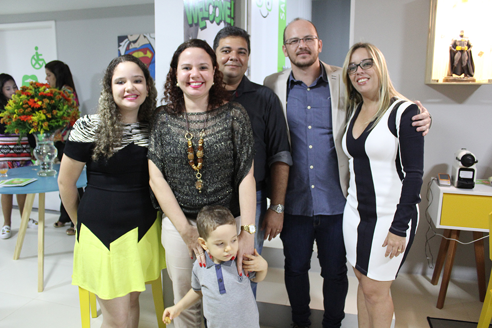 Isabela, Liliane Borges, Cleber Marcos, André e Rafaela (Crédito: Juelayne Gondim)