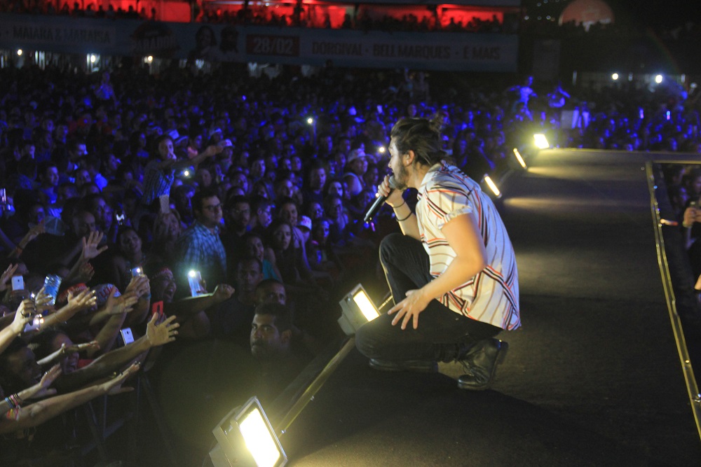 Luan pertinho das fãs (Crédito: Luiz Fabiano)