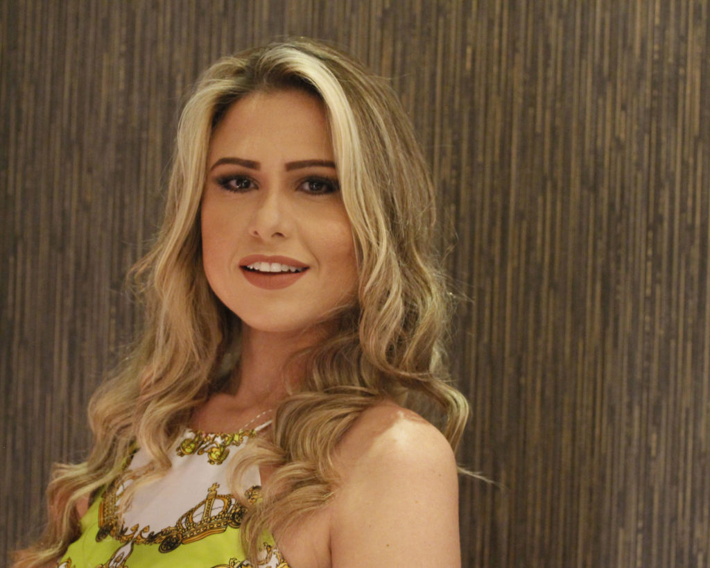 Priscilla Duarte estava atenta a todas as dicas dos especialistas (Crédito: Michelle Sanzere)