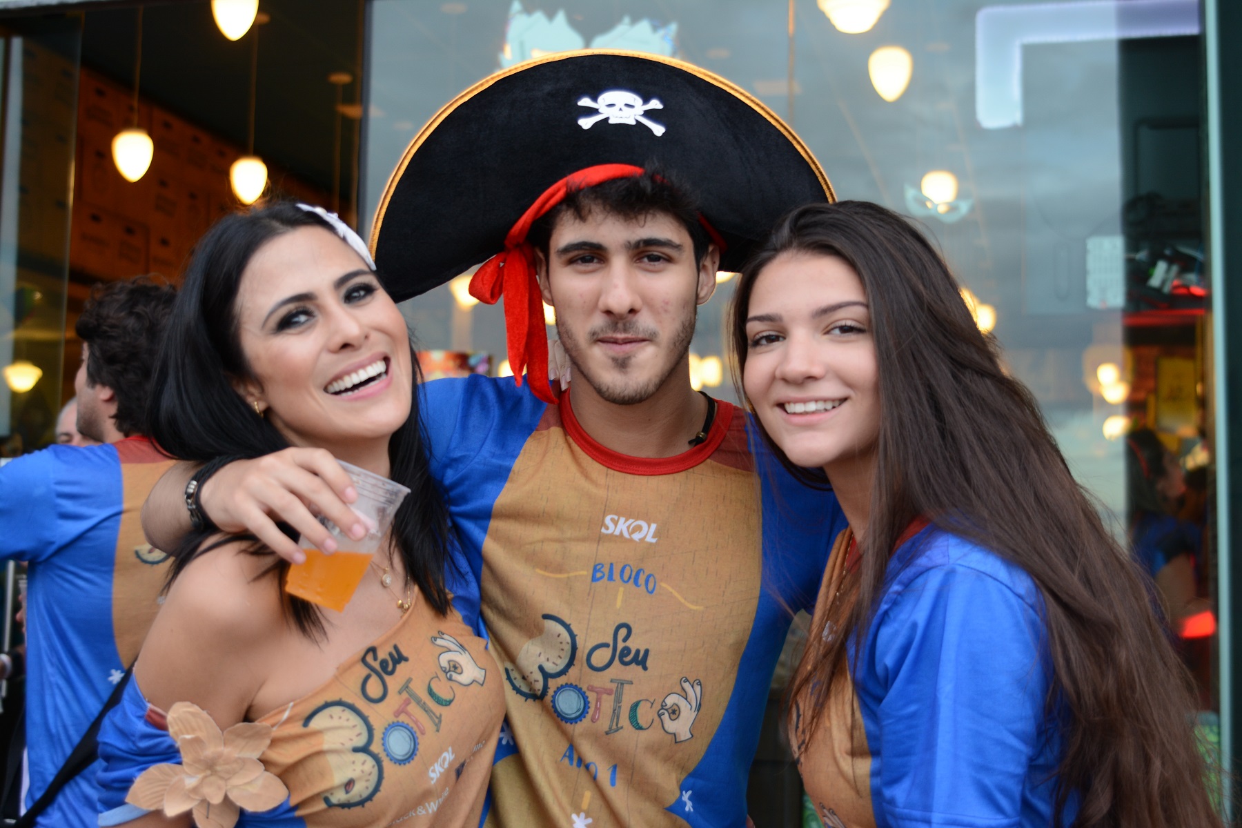Saraya Falcão, Gabriel Falcão e Camila Alves (Crédito: Paula Maestrali)