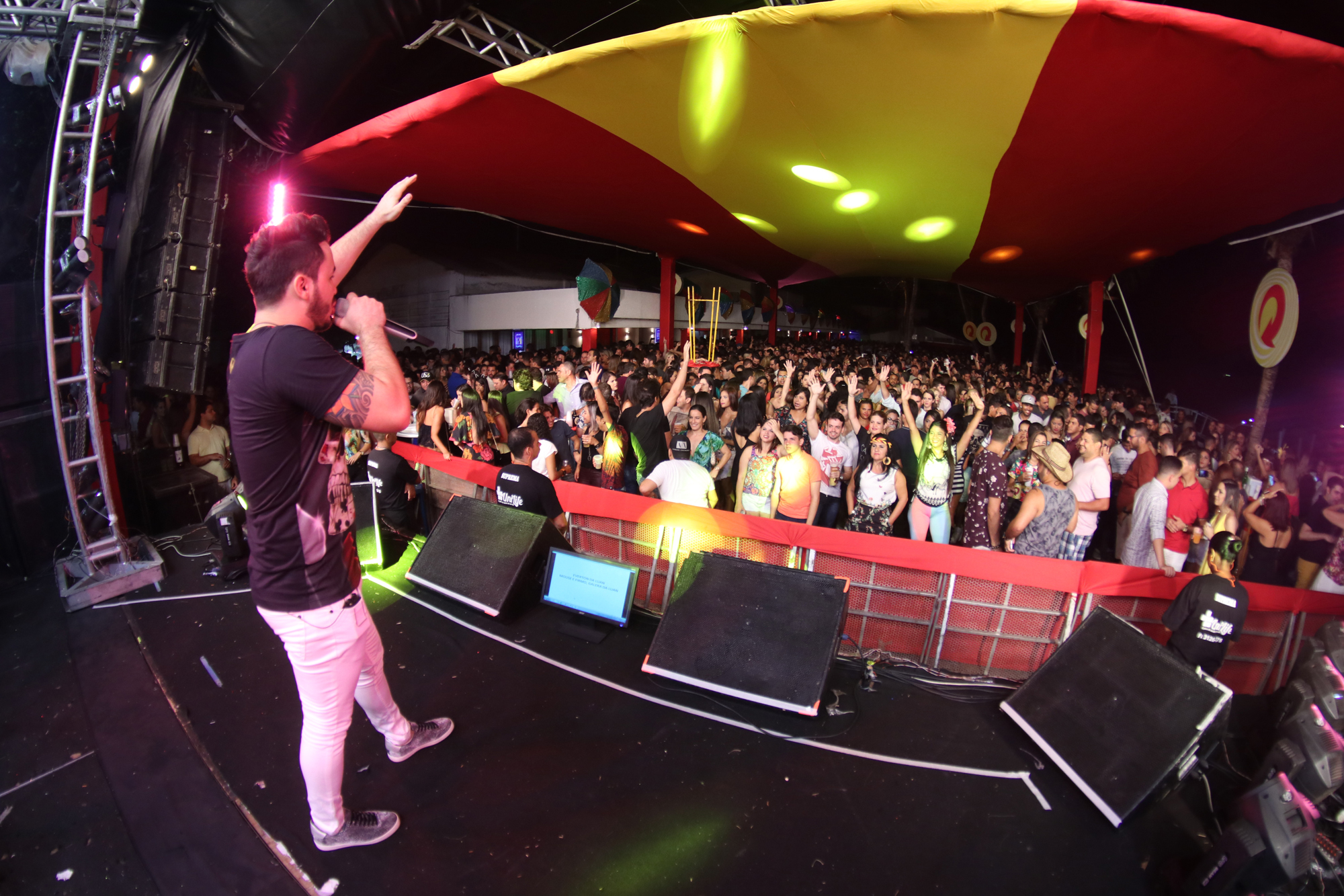 Wallas Arrais, a nova promessa do forró botou todo mundo para dançar (Crédito: Divulgação)