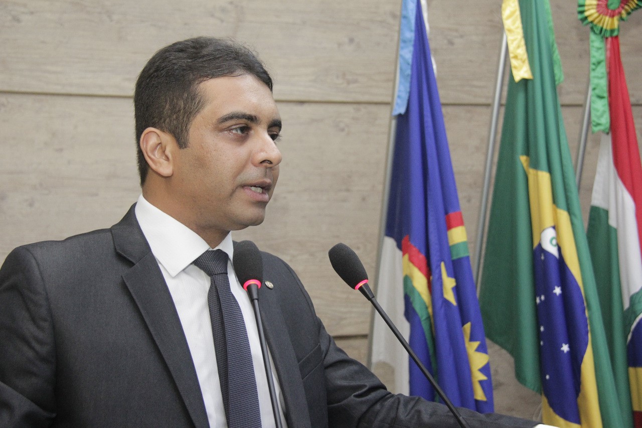 Deputado Fernando Rodolfo é o novo cidadão de Caruaru