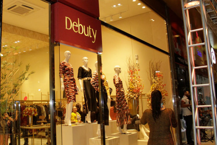 Debuty inaugura nova loja na Avenida Agamenon Magalhães