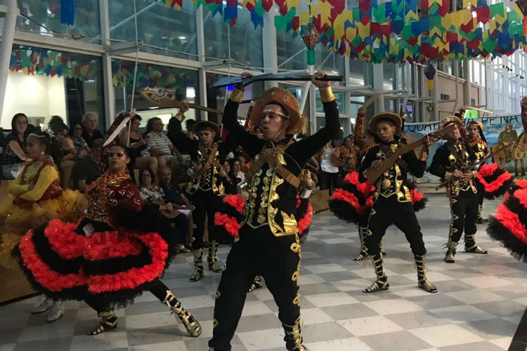 Madonna pode gravar clipe com Anitta