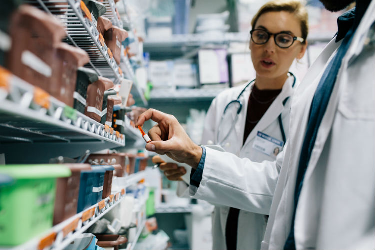 Pitágoras Caruaru oferece novo curso de Farmácia