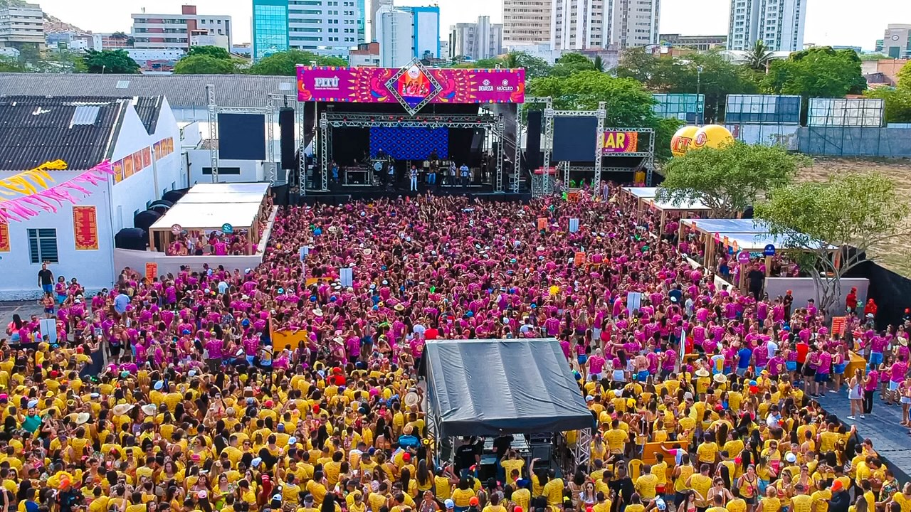 Ao som de Bell Marques, ‘Meu Carnaval’ foi sucesso de público; confira as fotos
