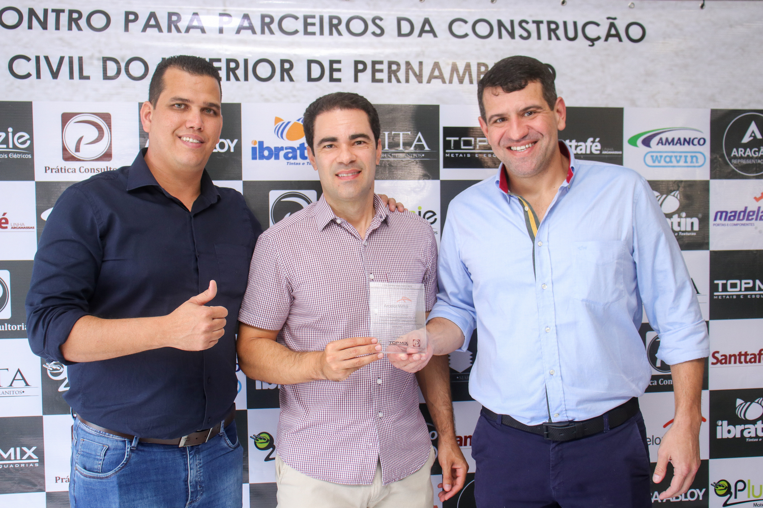 Confira todos os cliques e detalhes do encontro dos parceiros da construção civil, que reuniu o PIB do setor em Caruaru