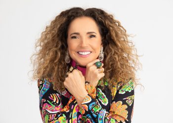 Odara Ôdesce completa 12 anos com show de Daniela Mercury