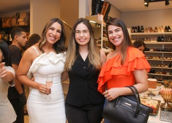 Loja Constance, no Caruaru Shopping, celebra aniversário com nova coleção de bolsas e calçados