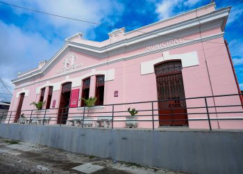 Fundação de Cultura de Caruaru divulga lista de artistas e grupos culturais aptos para apresentações na Casa Rosa