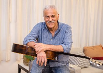 Projeto Seis e Meia traz Danilo Caymmi com sua turnê “Andanças 5.5”, ao Teatro do Parque