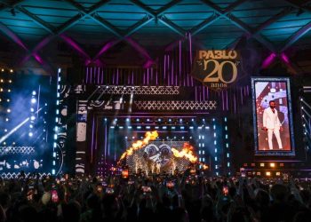 Pablo celebra 20 anos de carreira em noite com shows de Zezé di Camargo e Cavaleiros do Forró