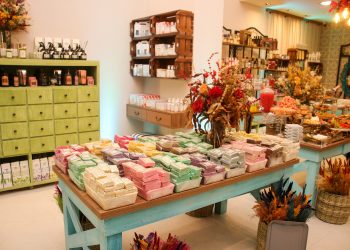 Flora Pura: Caruaru ganha a loja mais cheirosa da cidade