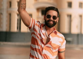 Clipes com clássico do frevo do cantor Robertto ultrapassa um milhão de visualizações