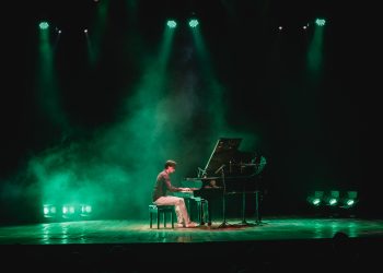 Pianista Bruno Hrabovsky estreia no Teatro de Santa Isabel nova versão do “Rock ao Piano” só com obras de 1975