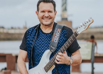De guitarrista a vocalista: Ximbinha desembarca no Recife para lançar o single “Loirinha”