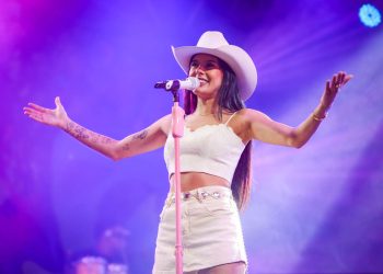 Ana Castela confirma show no Classic Hall