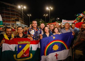 Rodrigo Pinheiro recebe a governadora Raquel Lyra e comitiva na abertura oficial do São João de Caruaru na cidade