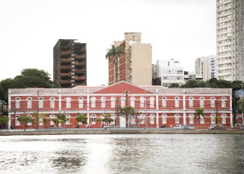 Governo de Pernambuco lança licitação para reforma do Ginásio Pernambucano