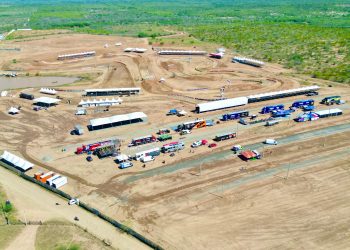 Etapa da Moda do Campeonato MX1 GP Brasil transforma Santa Cruz do Capibaribe no centro do motocross nacional