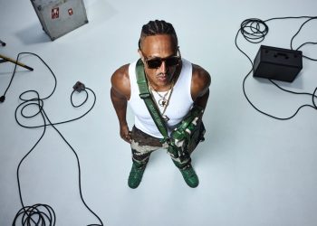 Mano Brown e Orochi se apresentam no Geraldão