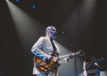 Banda Australiana Men At Work traz turnê histórica ao Recife em 2026