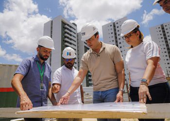 Prefeito Rodrigo Pinheiro visita obras em execução no José Liberato e no Indianópolis