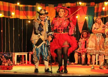Com texto de Ariano Suassuna, comédia “O Peru do Cão Coxo” realiza dupla apresentação no Teatro Arraial